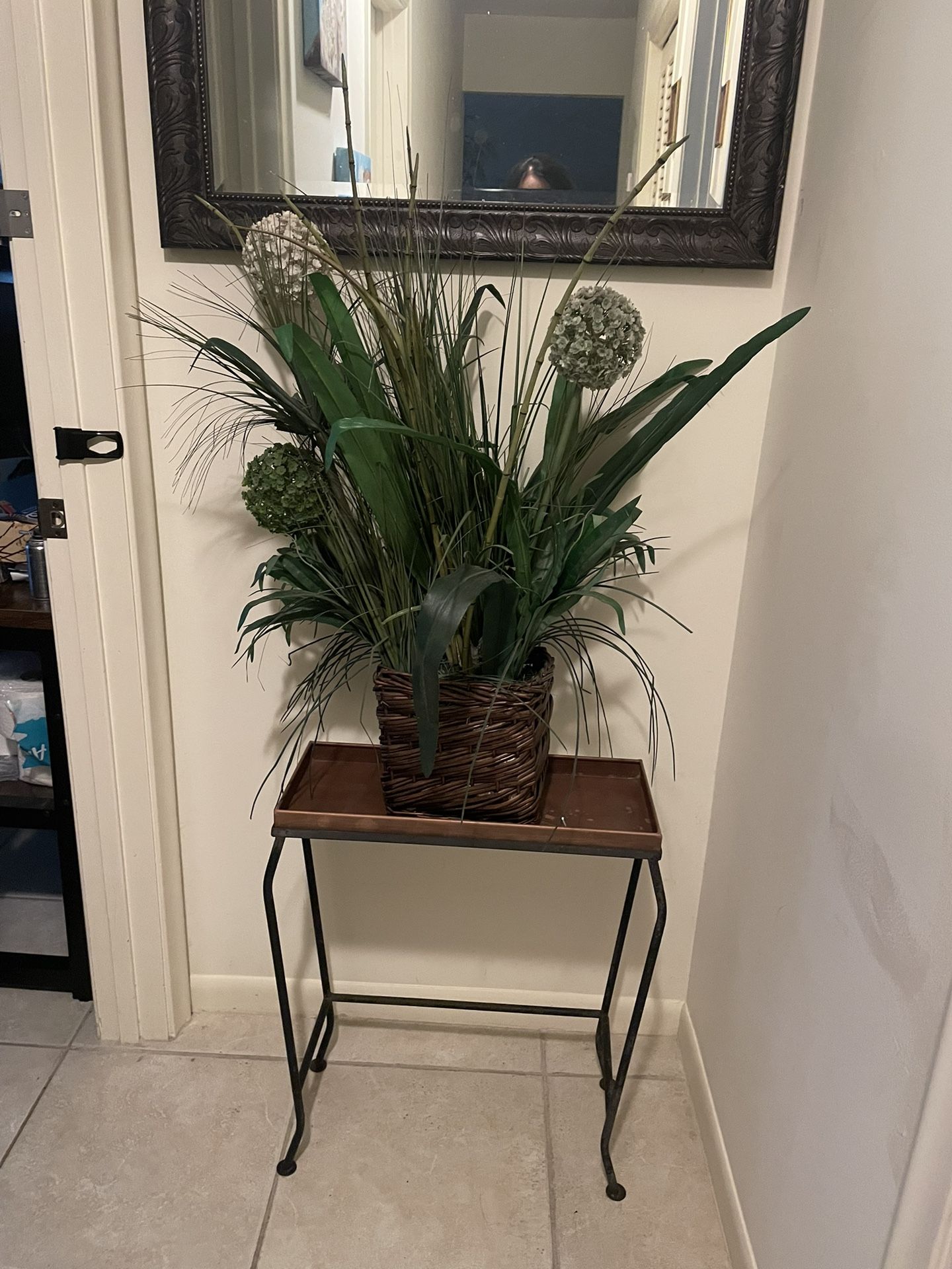 New Beautiful Flower Arrangement Fake Plant