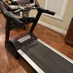 Sole F80 Treadmill