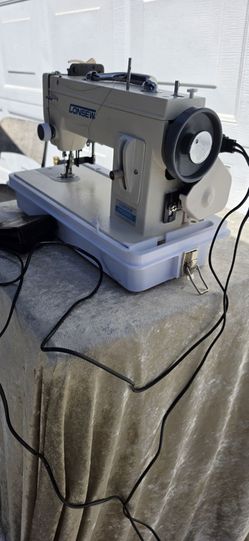 Máquina de cocer consew