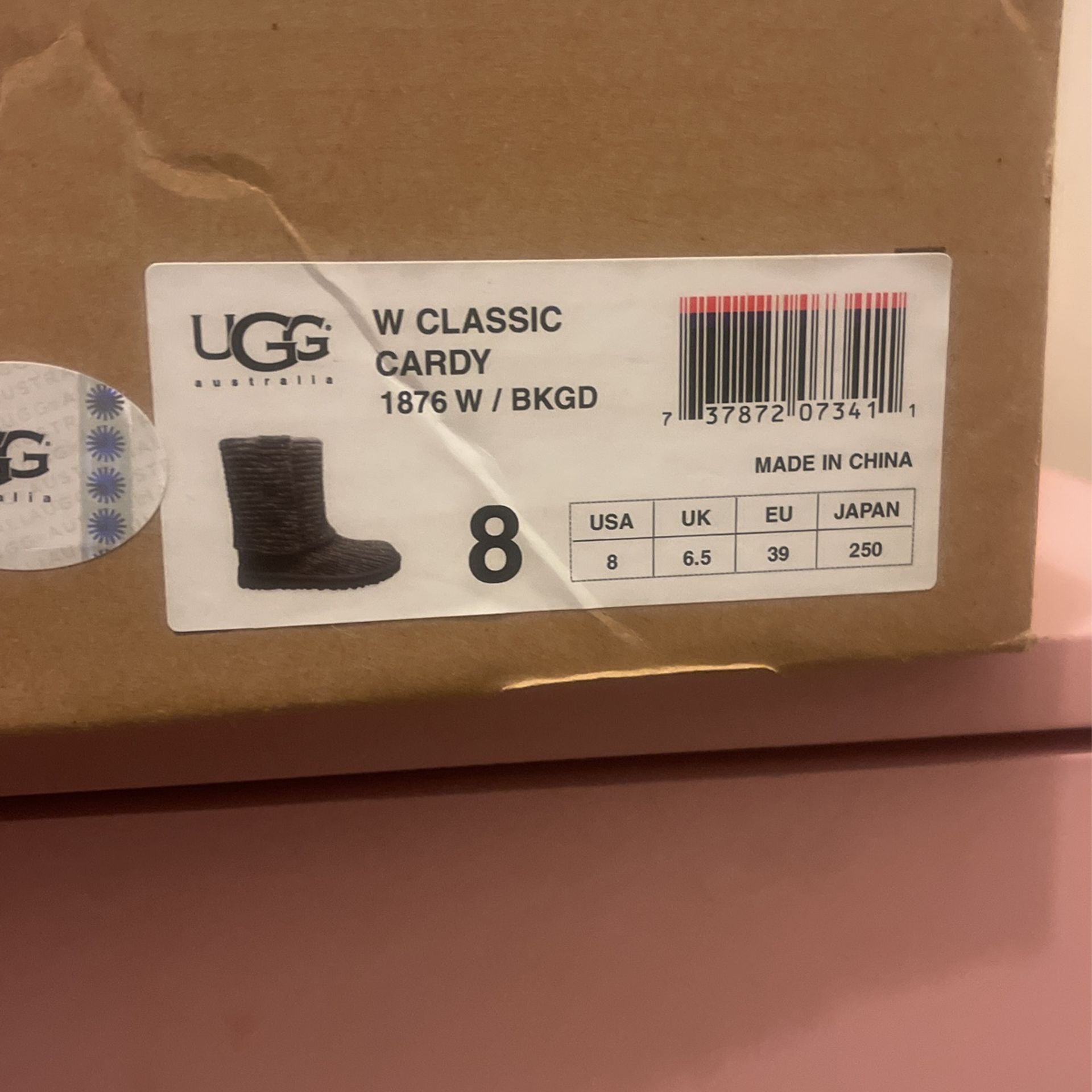 UGG