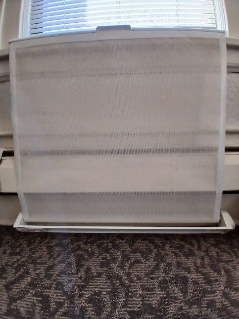 Retractable Baby Gate
