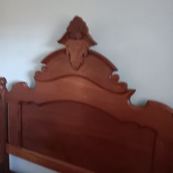 Antique Victorian Walnut Bedframe