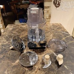 Cuisinart 7 Cup Food Processor for Sale in Amarillo, TX - OfferUp