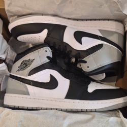 Air Jordan Black White Smokey Gray Size 10