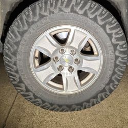 Chevrolet Silverado/tahoe/suburban Stock 17" Rims With tires 