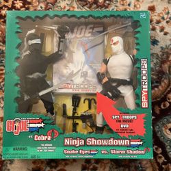 G.I. Joe Snake eyes Vs. Storm shadow