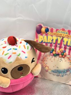 Party time junior cookbook collection/Plush cupcake Pikachu! New!