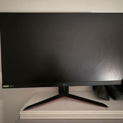 32” UltraGear QHD 1440P Nano IPS 165Hz HDR Monitor w/ G-SYNC Compatability