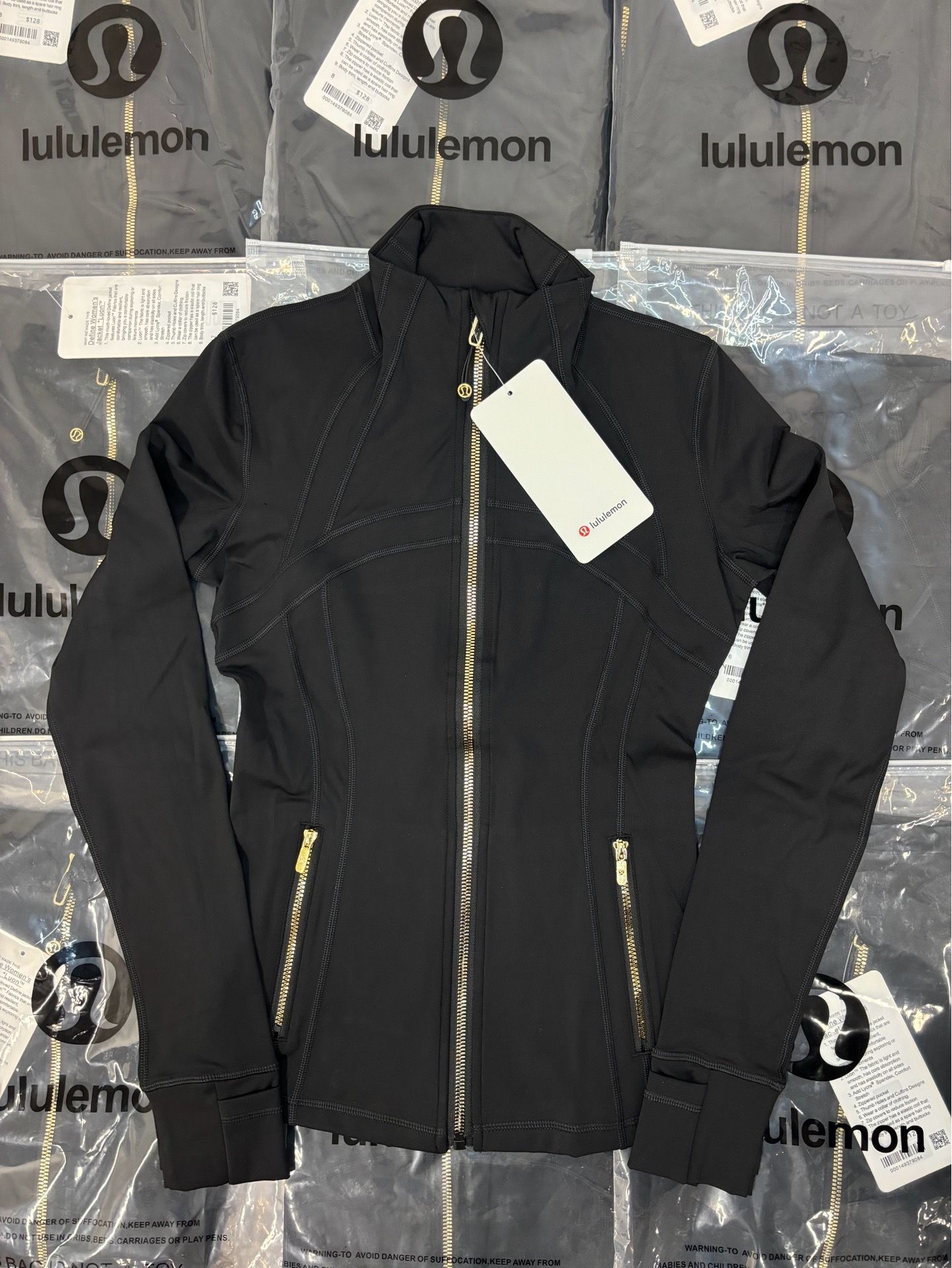 Lululemon define jacket and leggings black