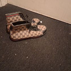 Gucci Shoes 