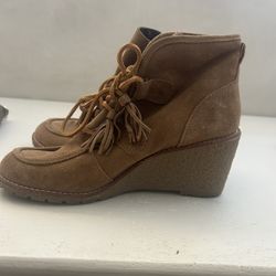 Bass Suede Shoes 