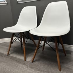Set Of Midcentury Modern White Chairs with Wood Legs