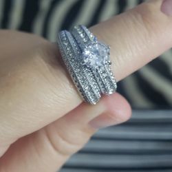 Cubic Zirconia Size 9