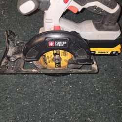 Porter Cable 20v Circular With Dewalt Blade and Battery Adapter 