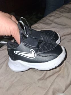 Infant biys shoes size 2.5