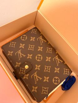 Louis Vuitton Medium Ring Agenda Cover