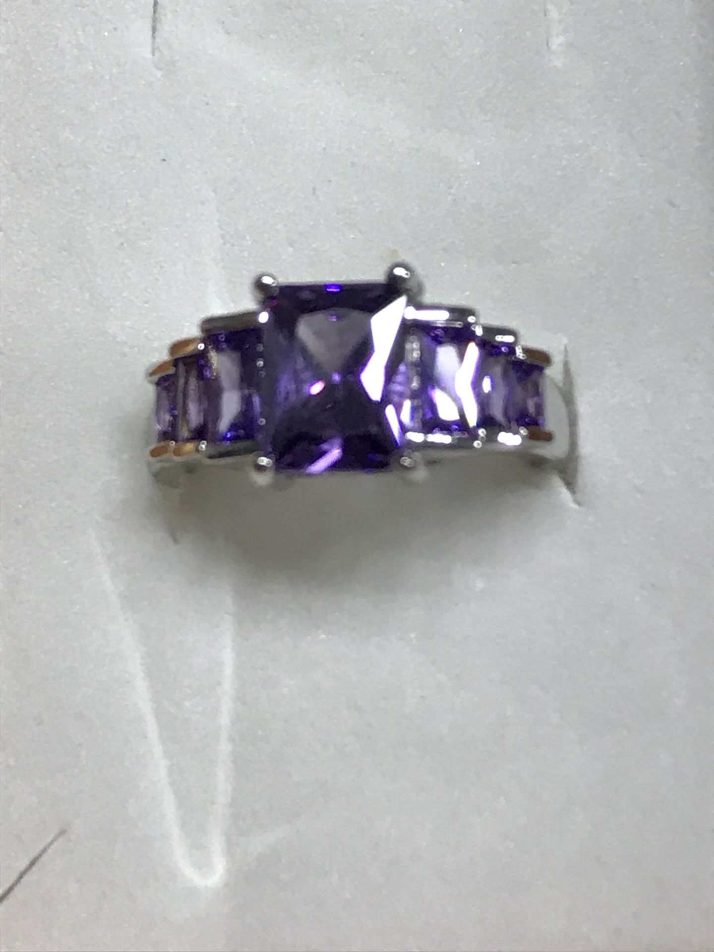 Size 5 Ring