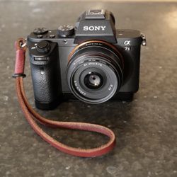 Sony A7ii (A72) 24 MP Full Frame Complete Kit
