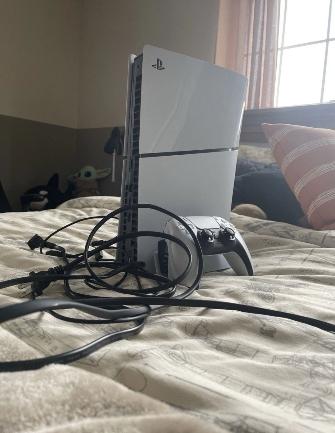 The Sony PlayStation 5 CFI-1015A White Disc Video Game Console