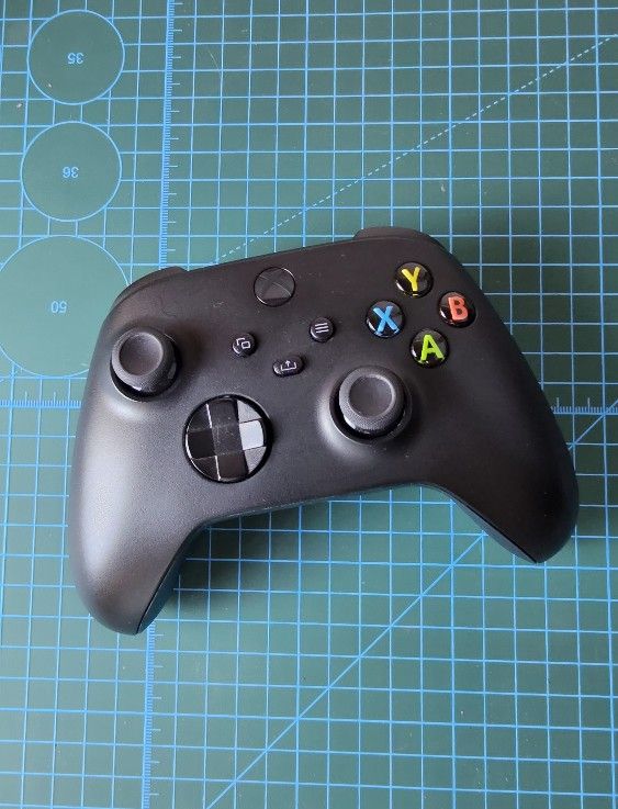 XBOX SERIES CONTROLLER