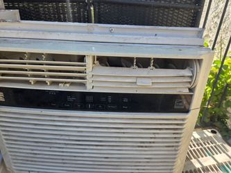 KENMORE WINDOW AC 12000BTU