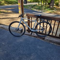 Giant Escape City Bike