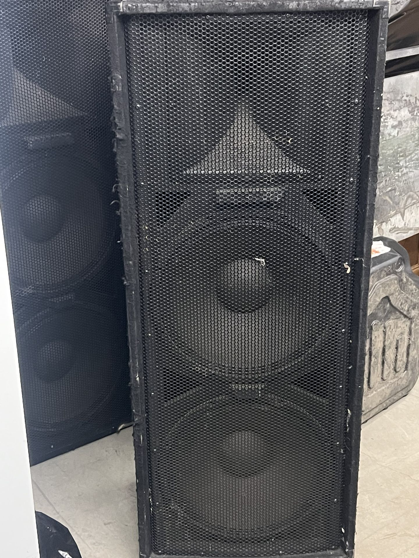 Lg Dj Speakers 🔊 I Also Have A Mixer Board/fade $250