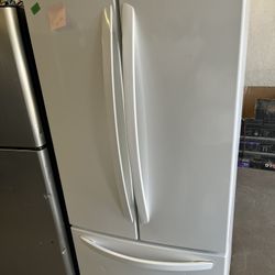 LG White French Door Refrigerator 