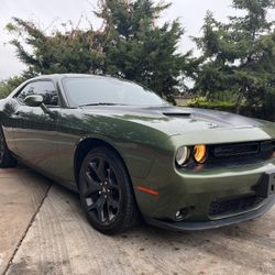 2020 Dodge Challenger SXT