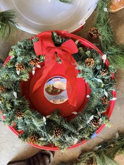 Outdoor Wreath/Garland 