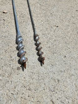 2 flexible installer drill bits