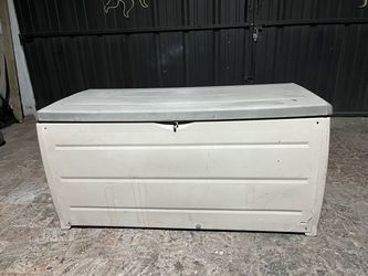 Keter Outdoor Storage Deck Box