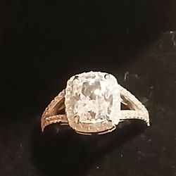 STUNNING STERLING SILVER RING SZ 8.5