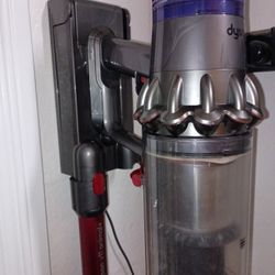 Dyson V11 Animal + Vacuum Updated Version