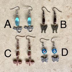 🦋 Pretty butterfly and dragonfly beaded charm earrings
