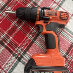 BLACK+DECKER 20V MAX* Cordless Lithium Drill/Driver with a 2.0Ah battery