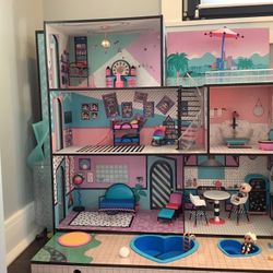 Lol Doll house