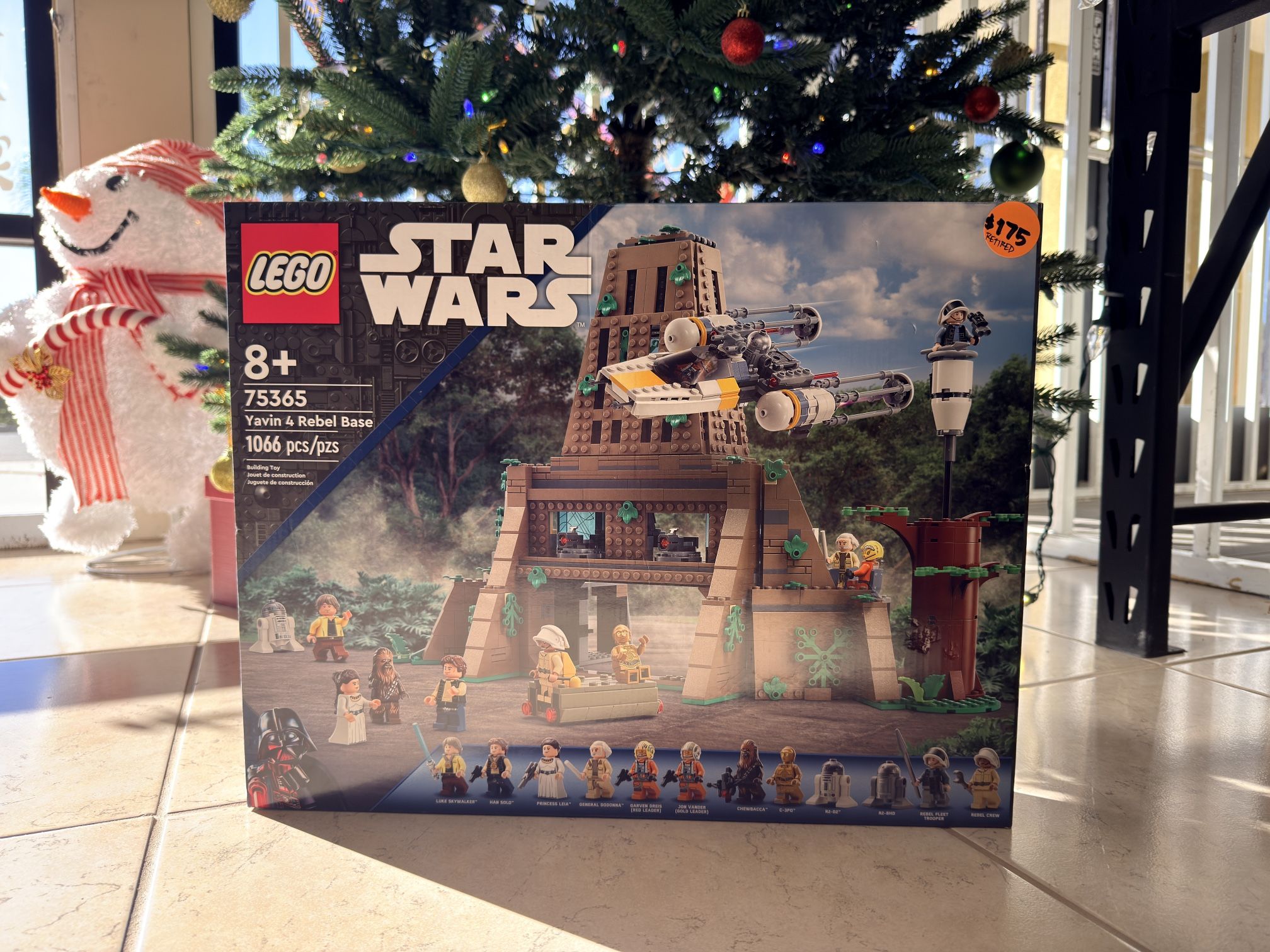 (RETIRED) LEGO YAVIN 4 REBEL BASE