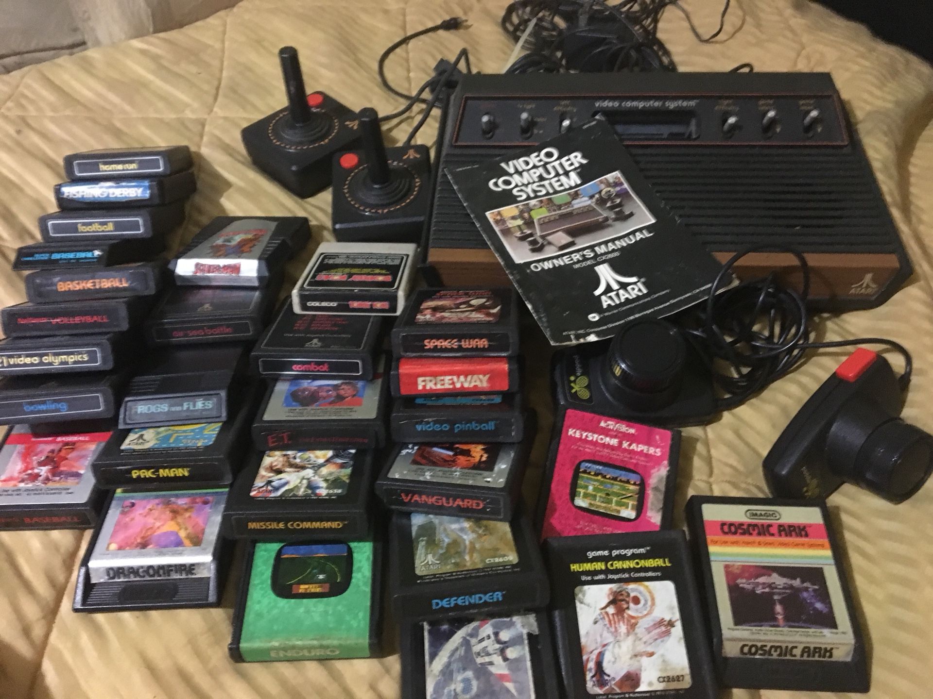 Vintage 1977 Atari 2600 Console & 29 Games w Joysticks and Paddle Controllers