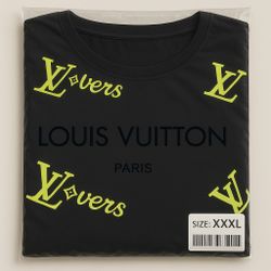 Louis Vuitton Lovers T-Shirt - Size XXXL- Make an Offer!