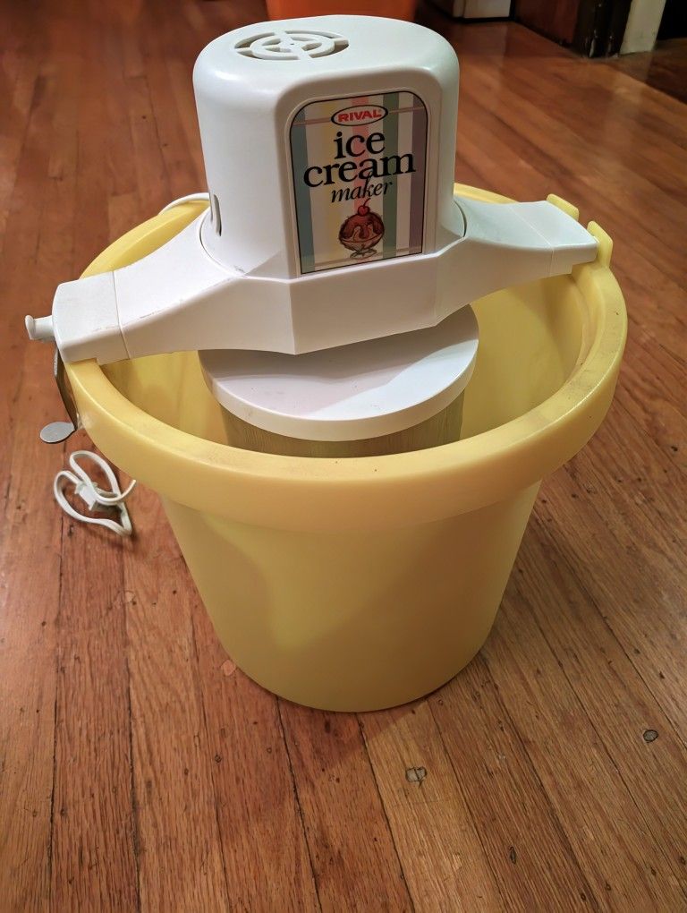Rival Ice Cream Machine 4 Quarts