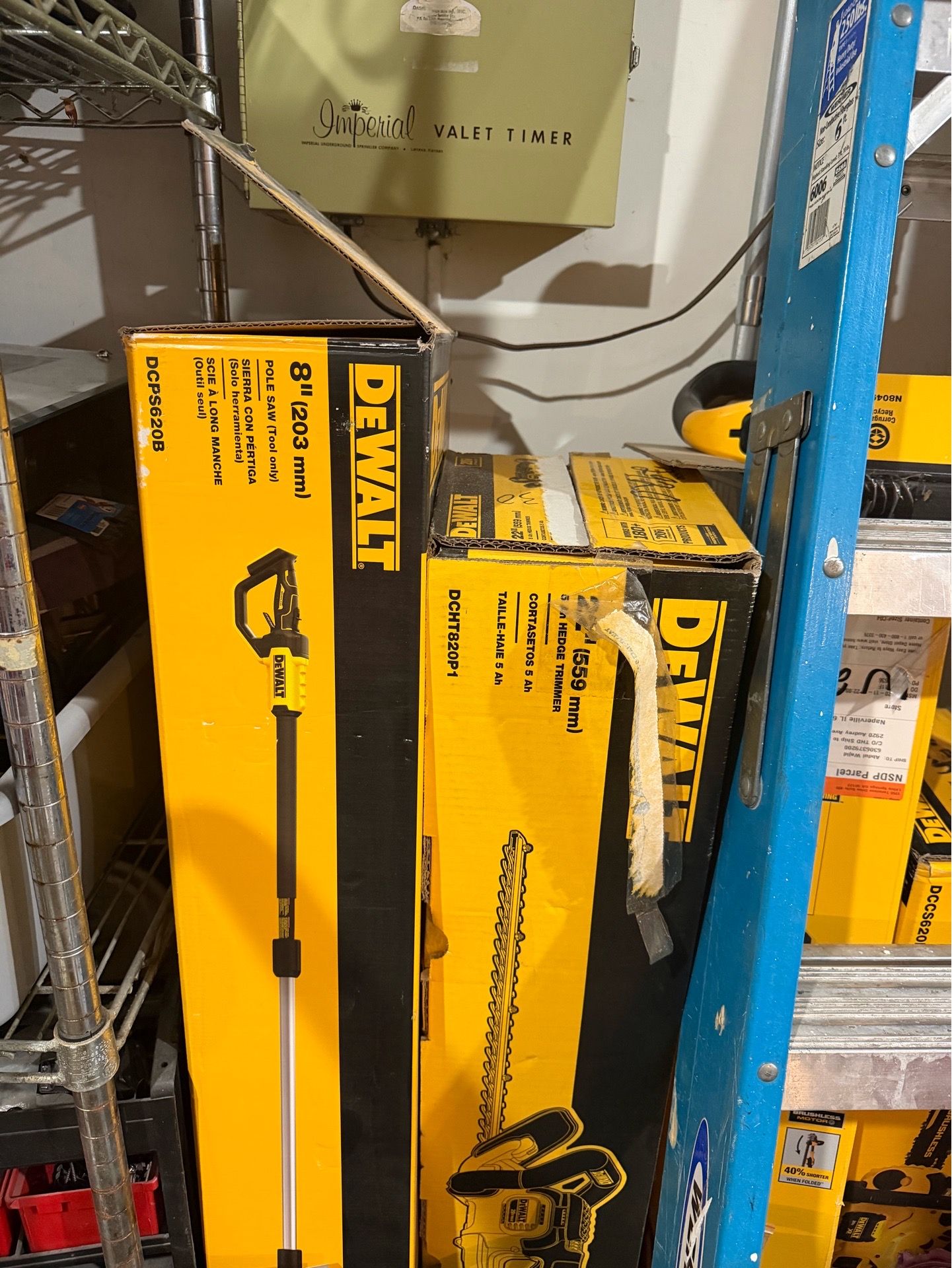 DEWAULT