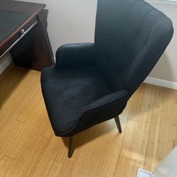 Black Sherpa Chair