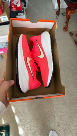 Nike Revolution 7