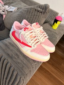 TRAVIS SCOTT (SIZE 10.5)
