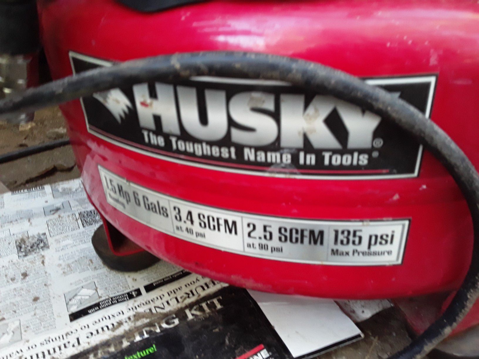 Husky 2.5 gallon air compressor