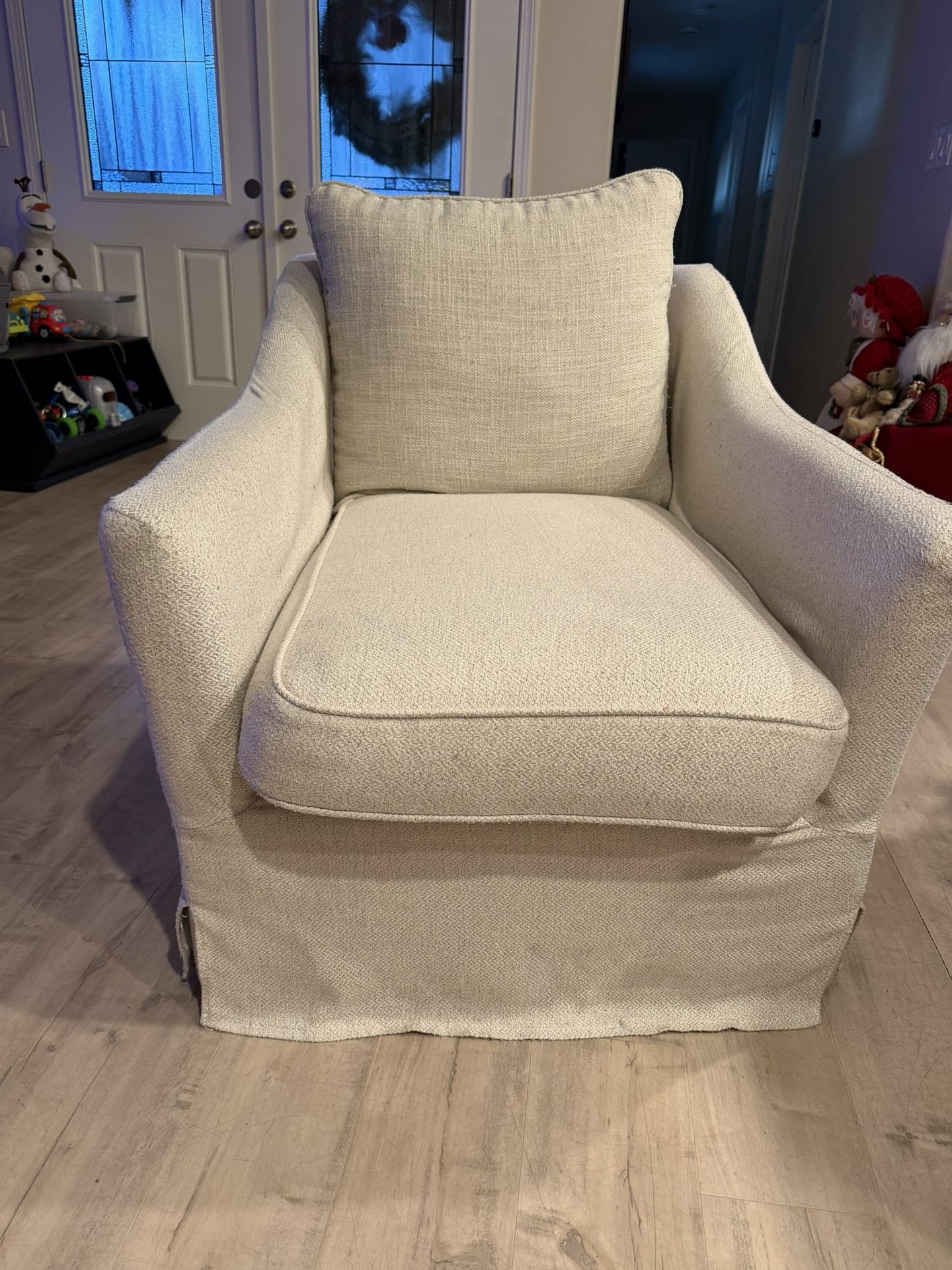 Swivel Accent Chair