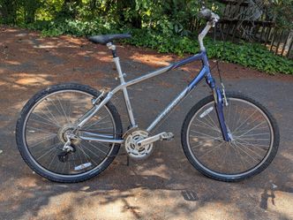 Giant Sedona 19 Inch Large Comfort Hybrid Bicycle