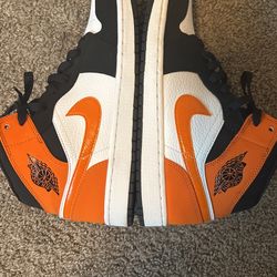 Size 10 Shattered Backboard Mid