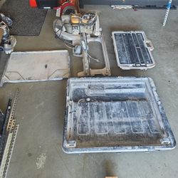 Dewalt D3600 Extra Large Tile Cutting Saw 